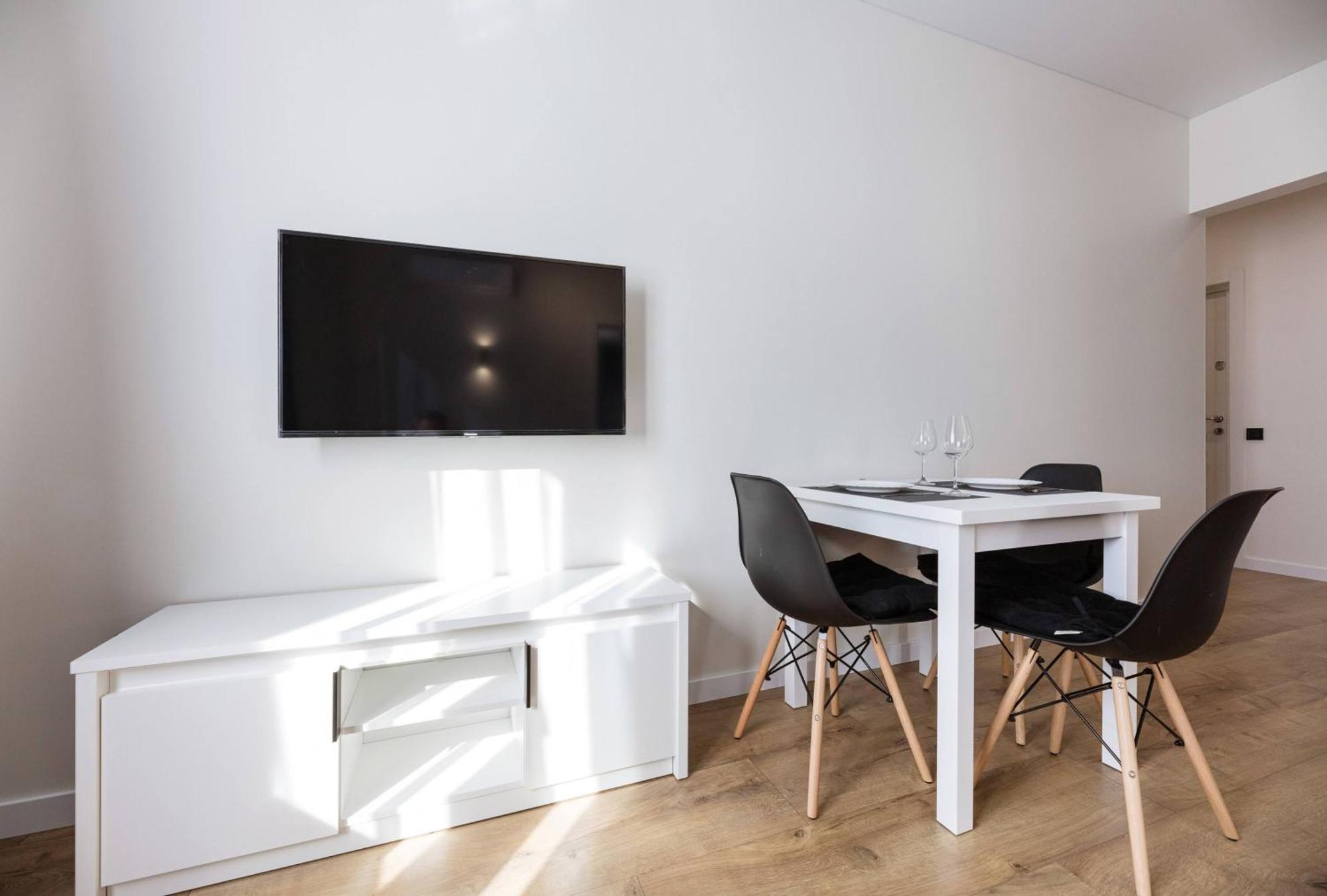 Квартири Люкс Метро Чернігівська Apartment เคียฟ ภายนอก รูปภาพ