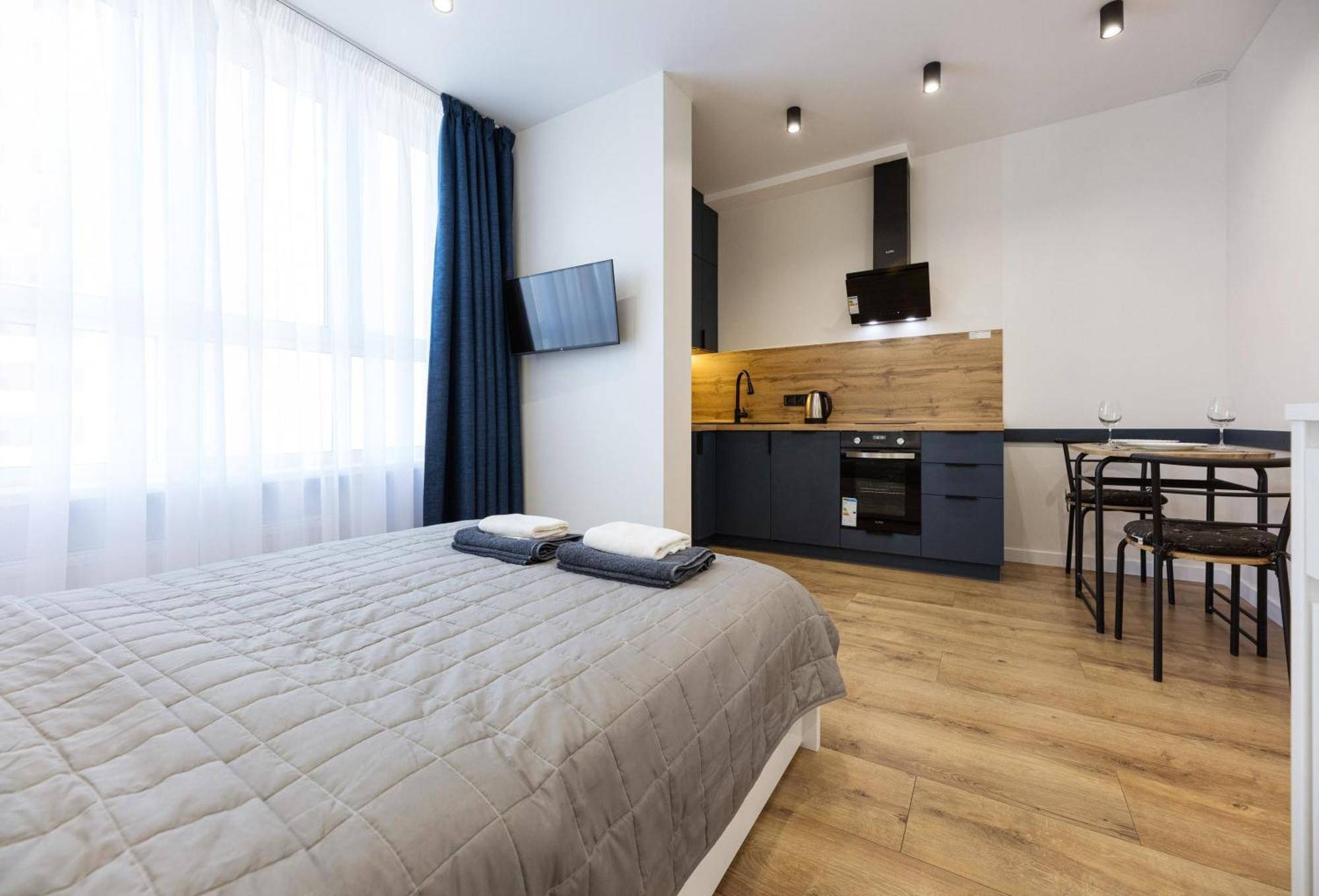 Квартири Люкс Метро Чернігівська Apartment เคียฟ ภายนอก รูปภาพ